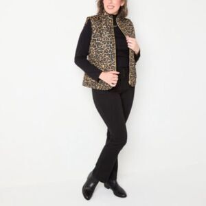 St. John's Bay Quilted Vest -animal print